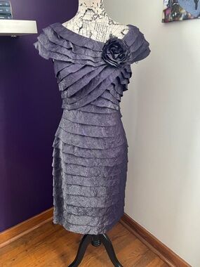 7 for $30 London Times Dress